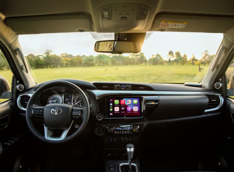Interior Toyota Yaris - Volante y tablero